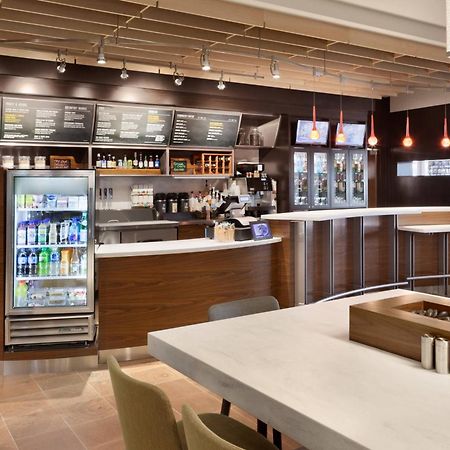 Готель Courtyard By Marriott Boston Dedham/Вествуд Екстер'єр фото