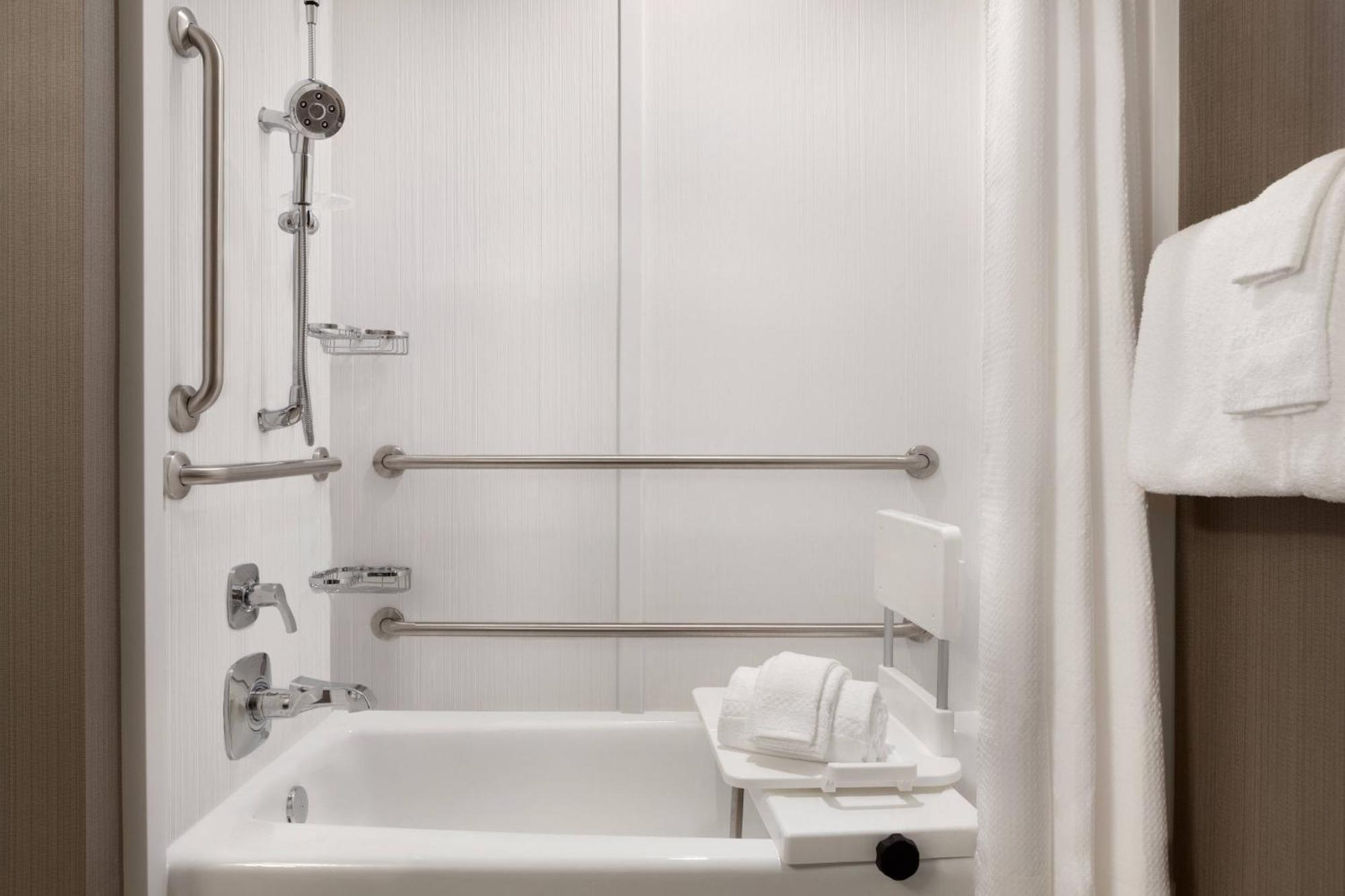 Готель Courtyard By Marriott Boston Dedham/Вествуд Екстер'єр фото