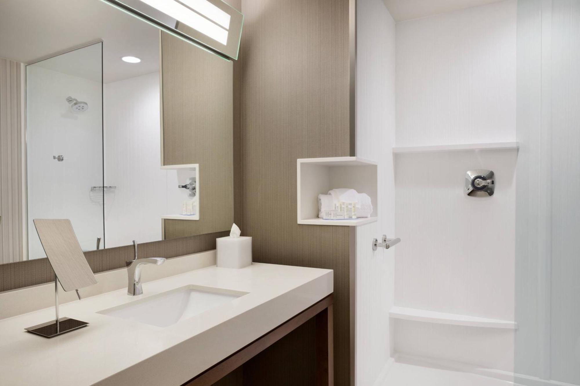 Готель Courtyard By Marriott Boston Dedham/Вествуд Екстер'єр фото